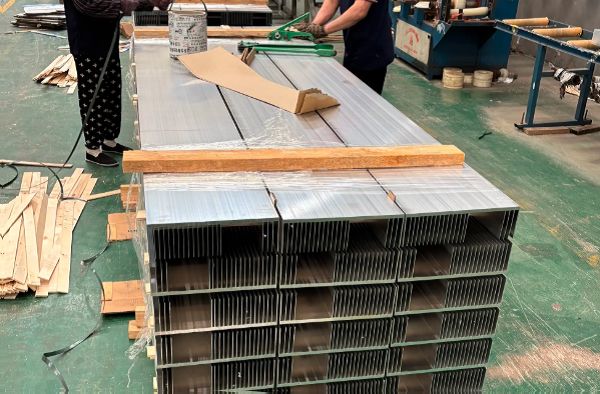 Straightening & Surface Finishing Straightening & Surface Finishing